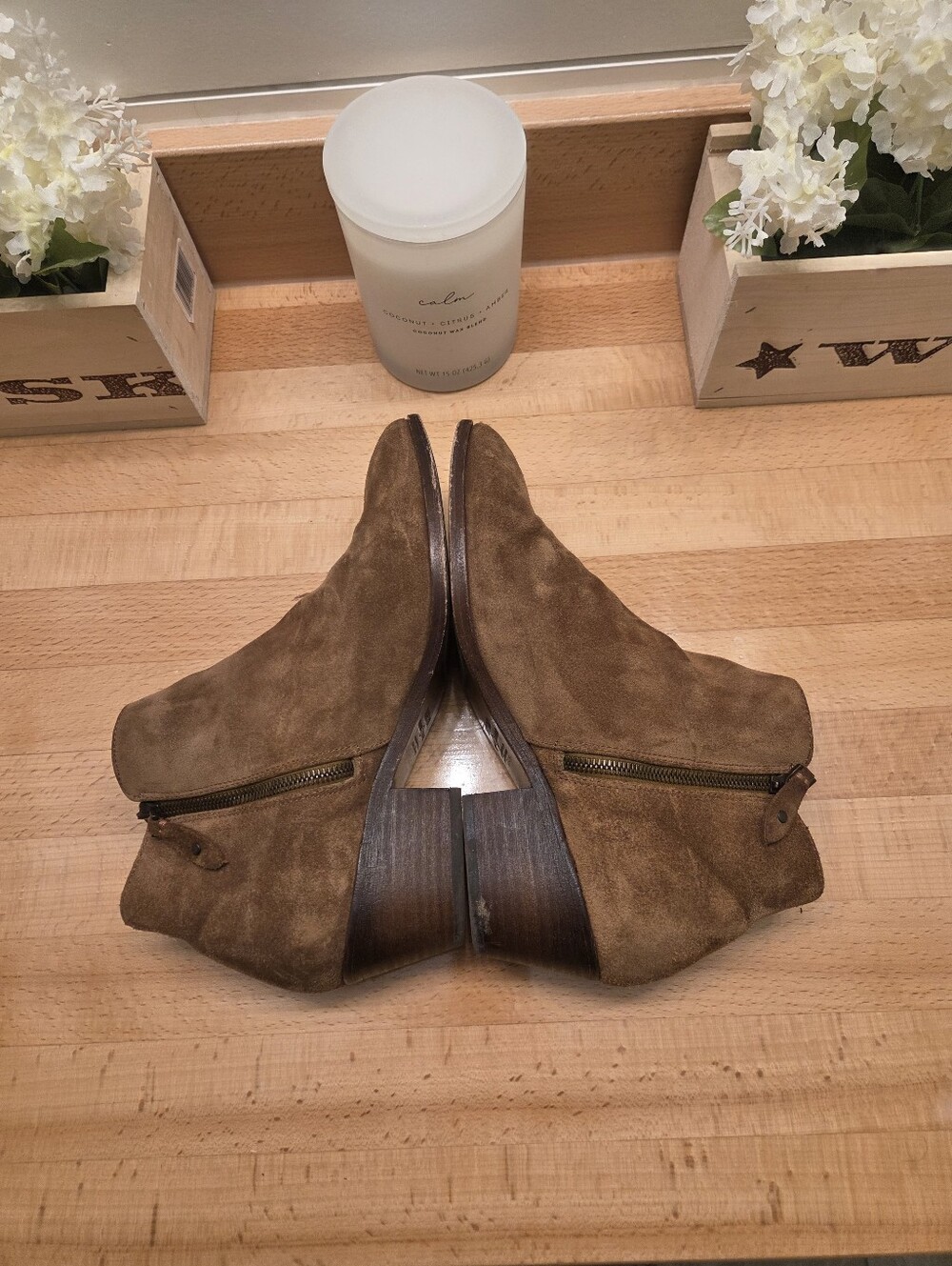 Thursday Boot Company Downtown Bootie Golden Brown Suede Women's Size 9 - Picture 5 of 7